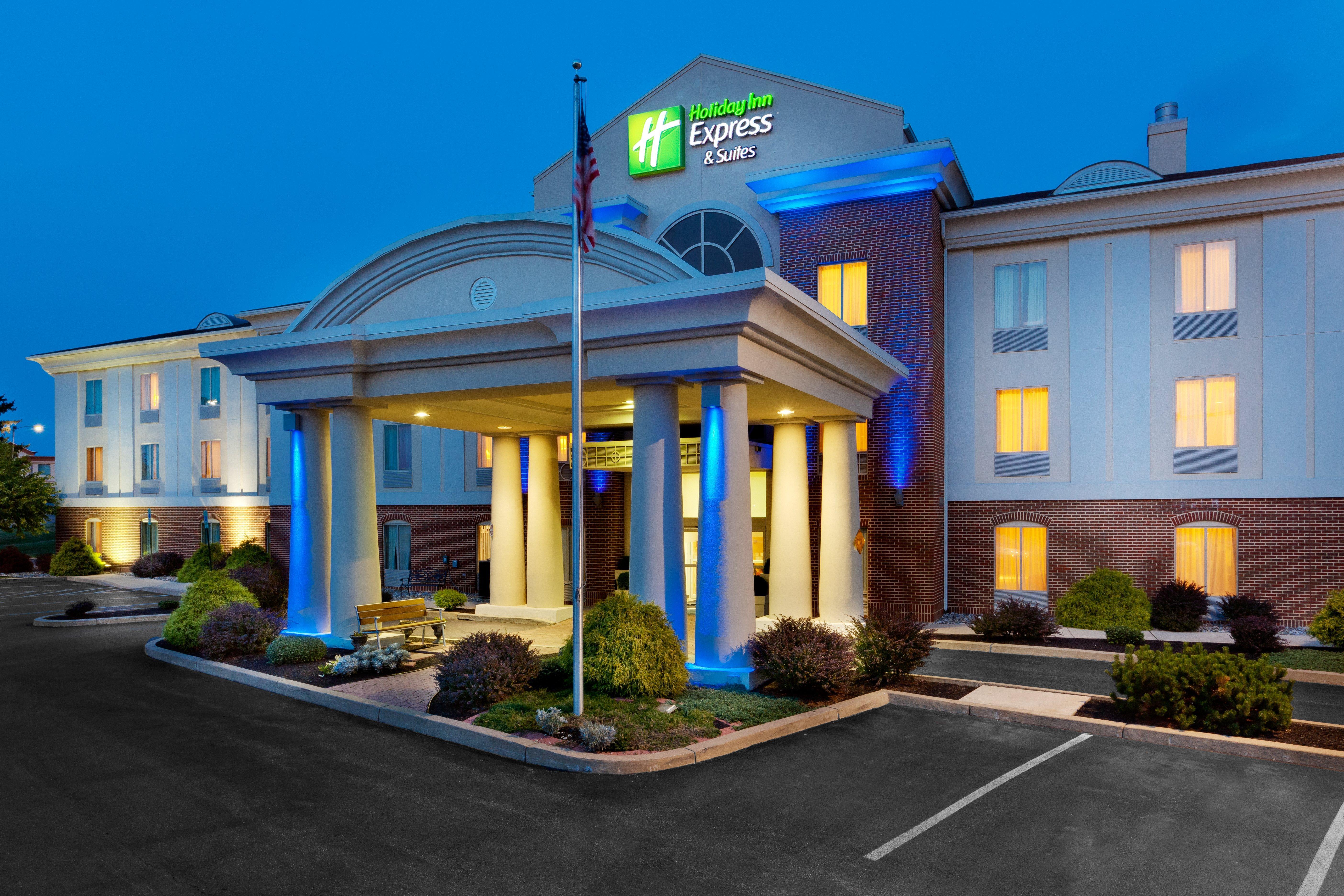 Holiday Inn Express & Suites By Ihg Chambersburg By Ihg Exterior foto