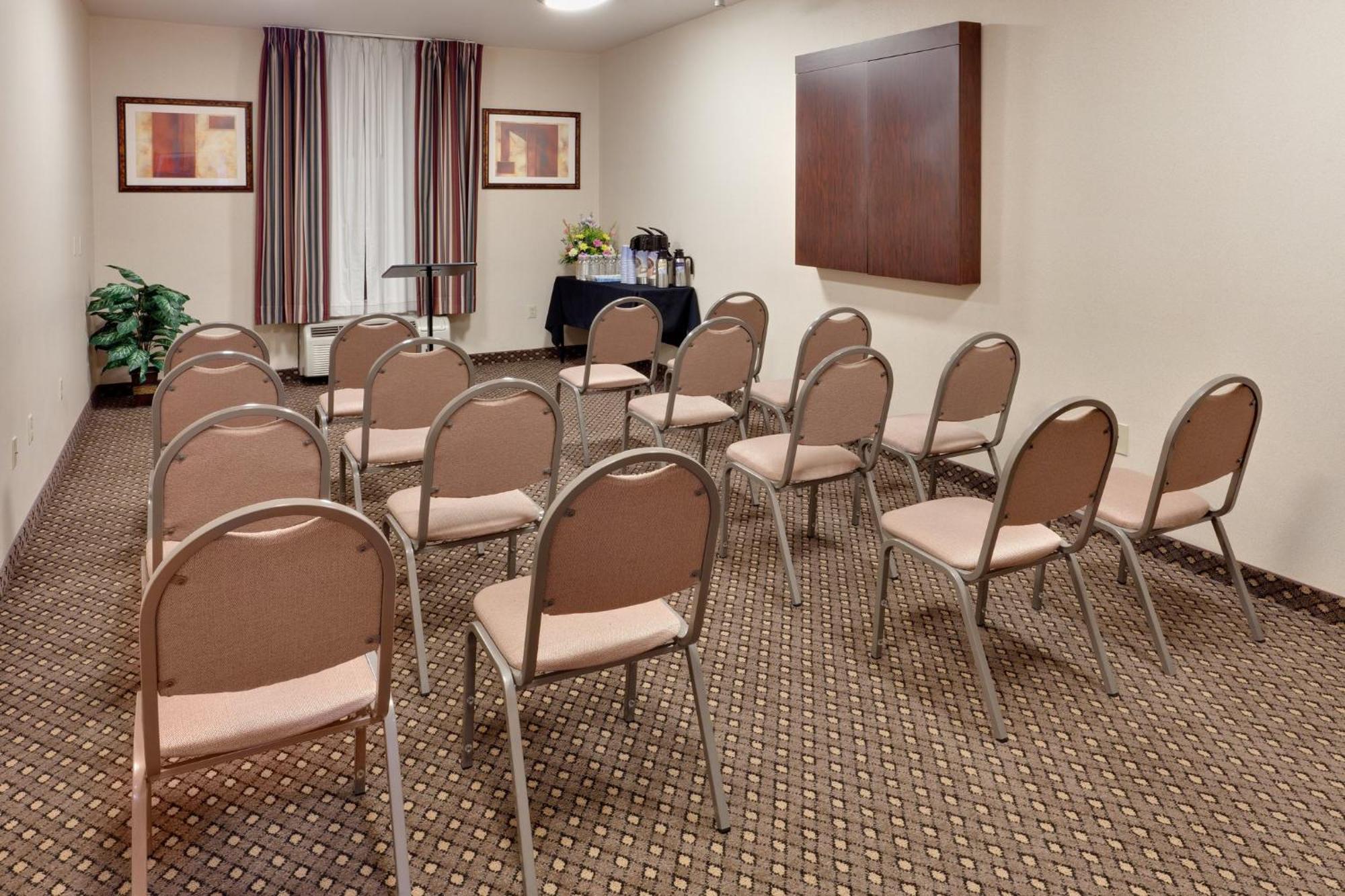 Holiday Inn Express & Suites By Ihg Chambersburg By Ihg Exterior foto